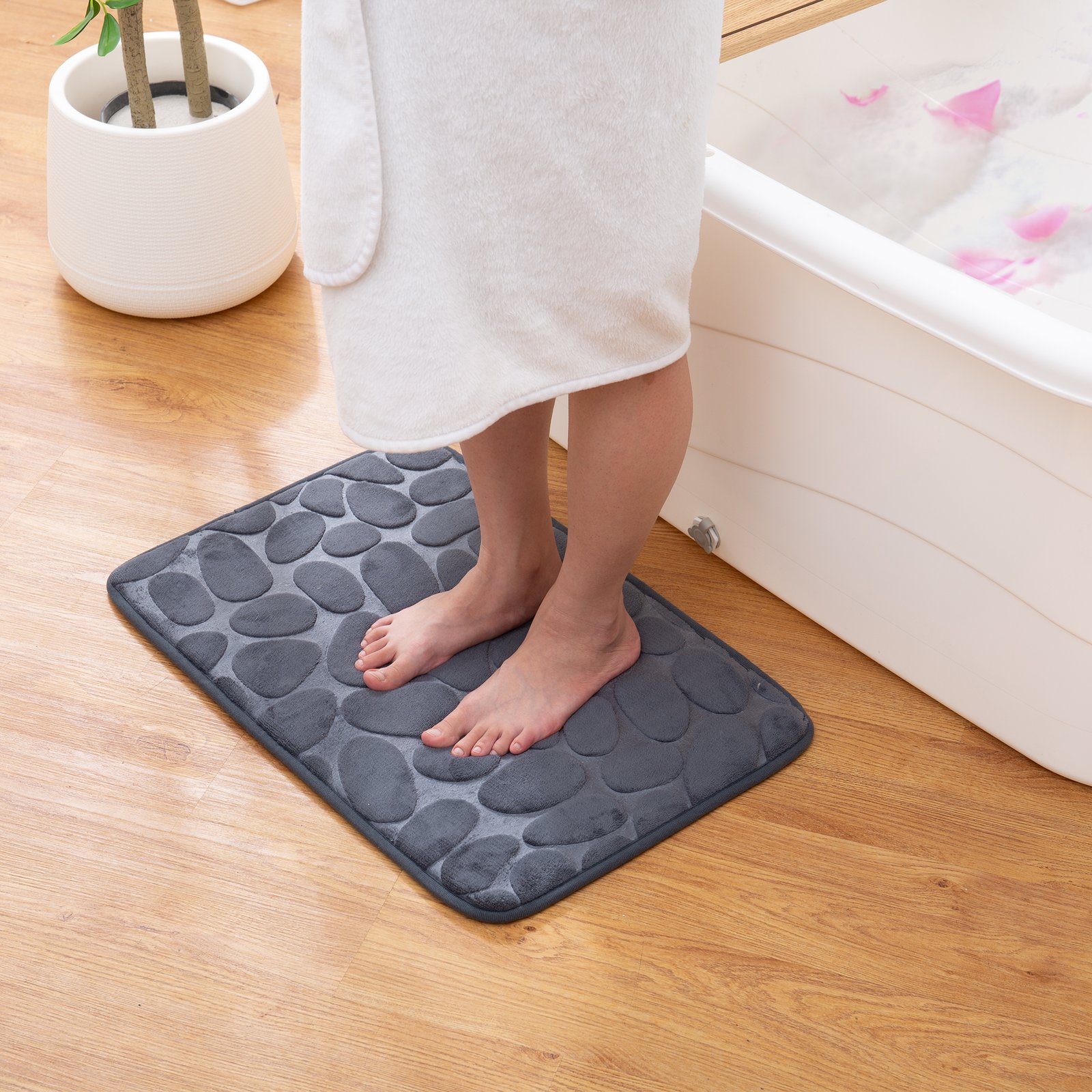 1pc Soft and Comfortable Memory Foam Anti Slip Bath Rug thumbnail 7